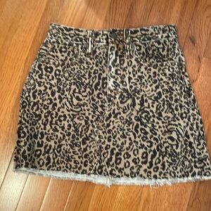 Leopard skirt